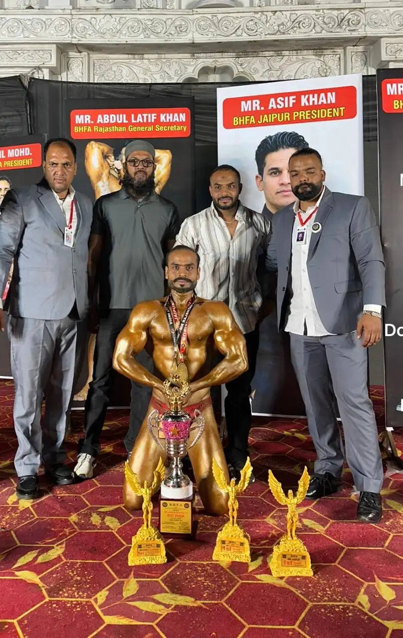 नासिर खान ने बॉडीबिल्डिंग में लहराया परचम: मिस्टर जयपुर और मिस्टर राजस्थान में जीते स्वर्ण पदक