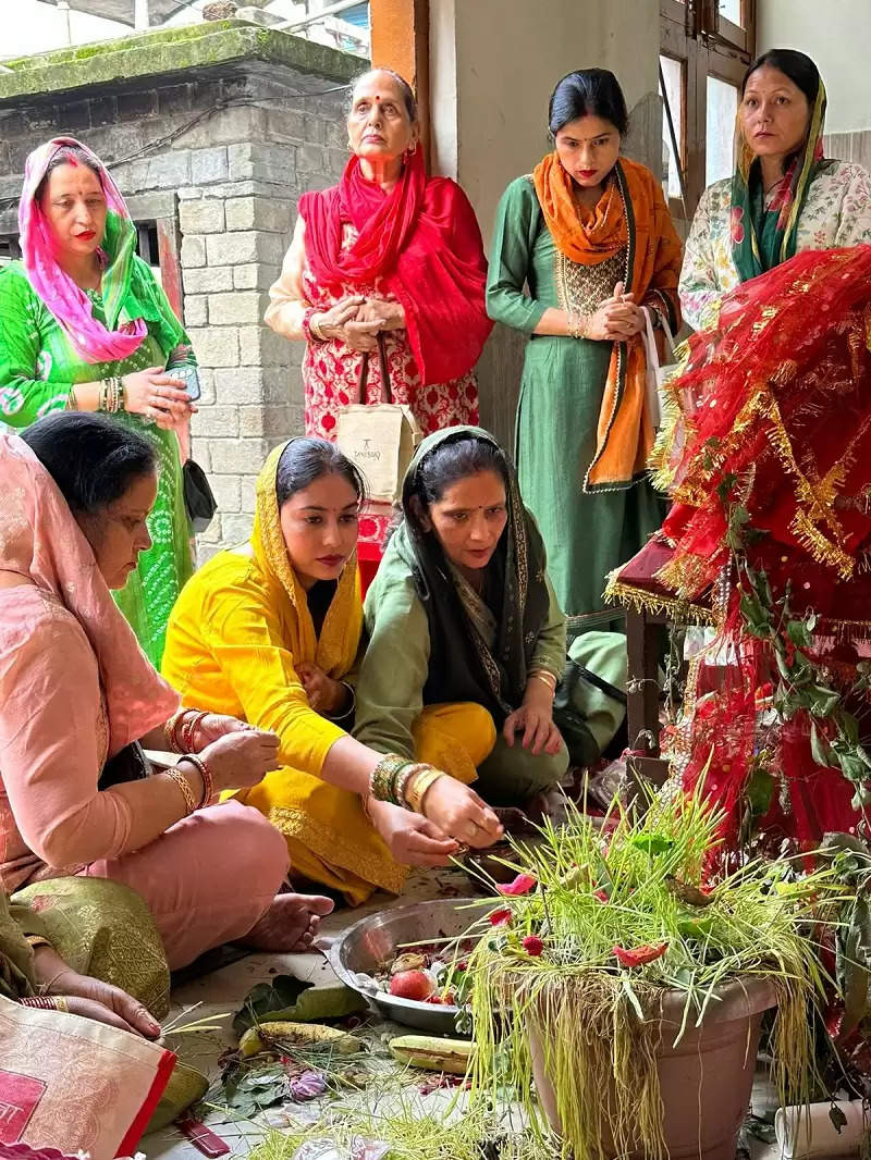 मंडी जनपद में धूमधाम से मनाया हरितालिका- चिड़त्री तीज का त्योहार