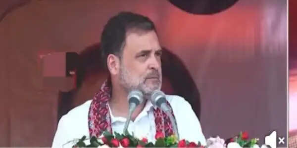 देश में रसोई गैस दिहाड़ी मजदूरों की पहुंच से बाहर : राहुल गांधी