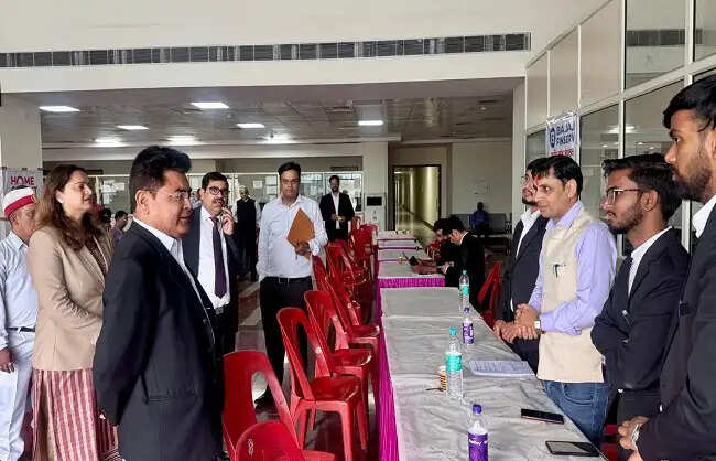 राष्ट्रीय लोक अदालत में 9080 मामलों का निस्तारण, करोड़ों रुपये पर हुआ समझौता