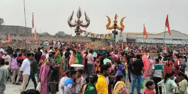 मप्रः कुबेरेश्वरधाम पर बैकुंठ चतुर्दशी पर उमड़ा आस्था का सैलाब