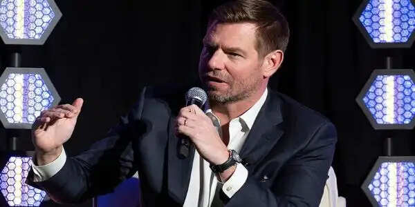 डेमोक्रेट सांसद एरिक स्वॉलवेल पर यौन उत्पीड़न का आरोप, देंगे इस्तीफा