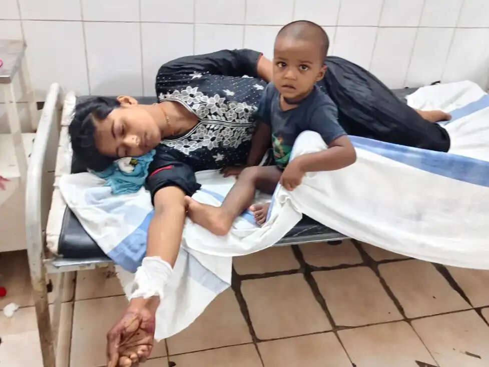 रास्ता विवाद में खूनी संघर्ष, 11 लोग घायल, 24 नामजद