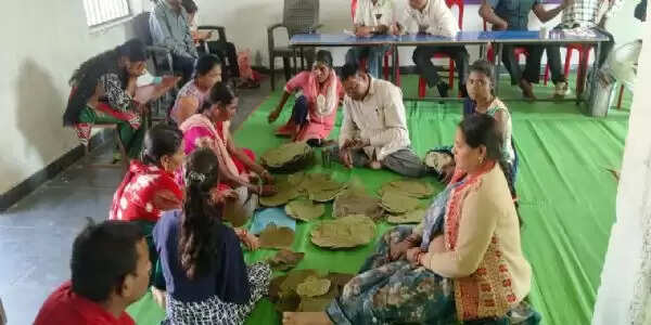 धमतरी :सक्षम प्रोजेक्ट के तहत नगरी में दिव्यांगजनों को दिया गया आत्मनिर्भरता का प्रशिक्षण