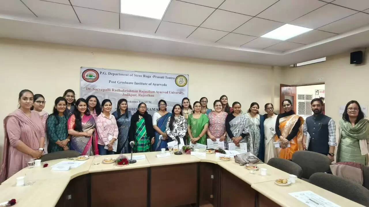 आयुर्वेद विश्वविद्यालय : गर्भ संस्कार कोर्स पर हुआ विशेषज्ञों में मंथन