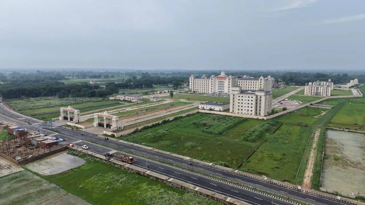 फोरलेन सहित 758 करोड़ रुपये के विकास कार्यों की सौगात देंगे मुख्यमंत्री
