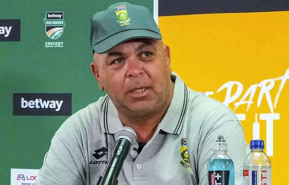 शुकरी कॉनराड दक्षिण अफ्रीका पुरुष क्रिकेट टीम का ऑल-फॉर्मेट कोच नियुक्त
