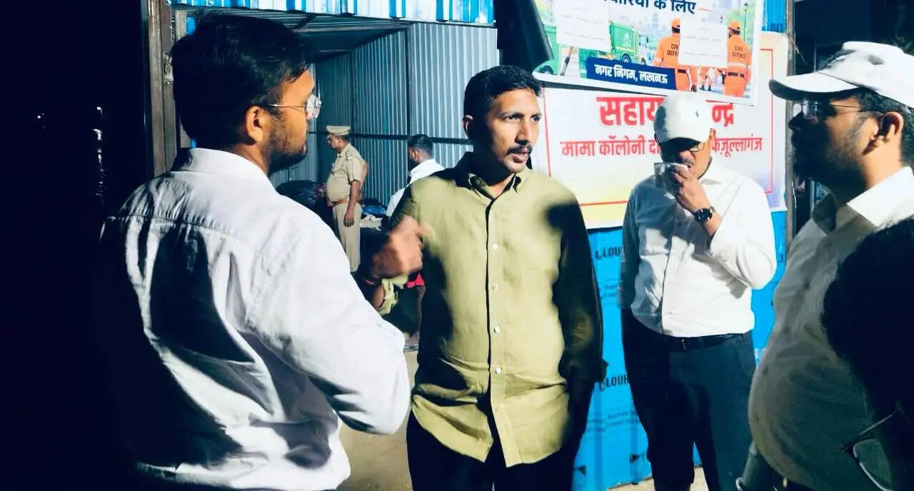 यूपी में बदला मौसम, तेज हवाओं के साथ बारिश, गोमती के बढ़े जलस्तर से लखनऊ में चिंता