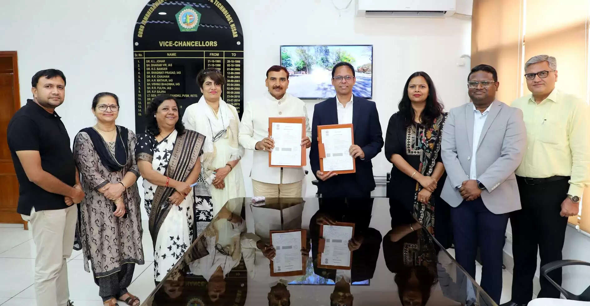 हिसार : गुरु जम्भेश्वर विश्वविद्यालय व यूरोफिंस एनालिटिकल सर्विसिज बेंगलूरू के बीच हुआ एग्रीमेंट