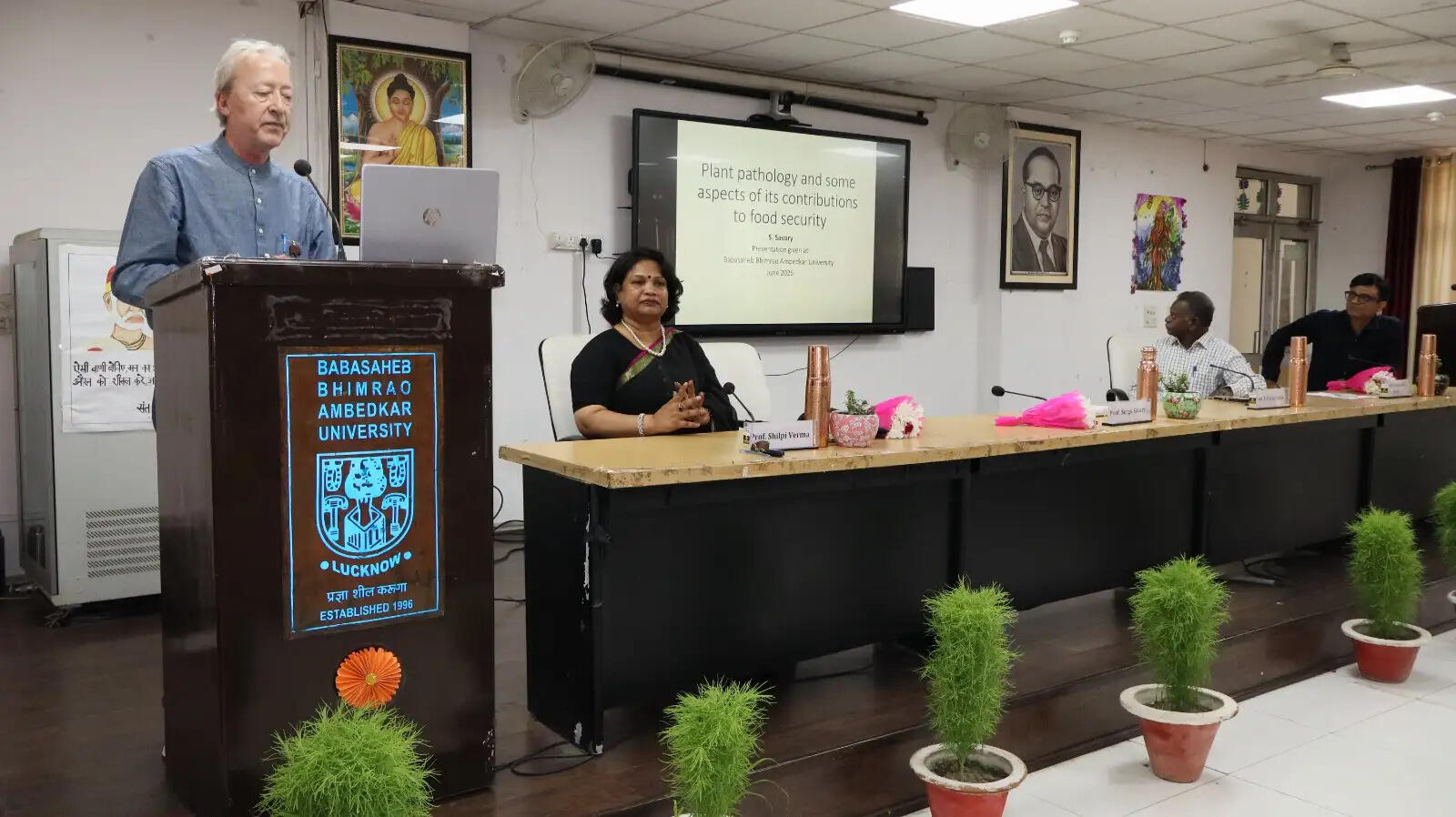 बीबीएयू में ‘पादप स्वास्थ्य एवं खाद्य सुरक्षा’ पर विशेष व्याख्यान, प्रो. सर्ज सावेरी ने साझा किए महत्वपूर्ण विचार