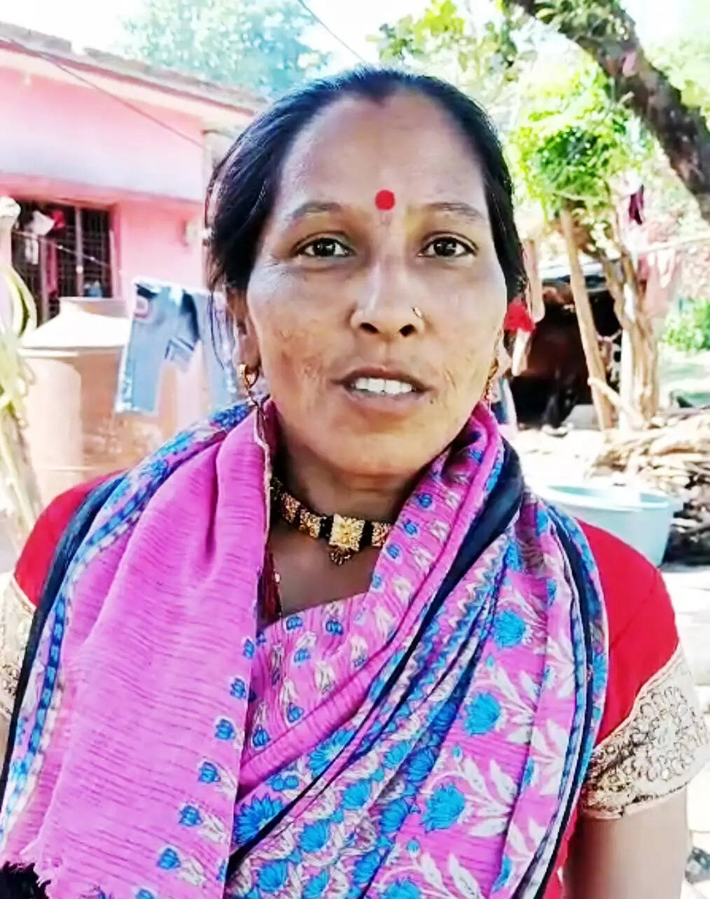 धामी सरकार की योजनाओं से बदली कोटाबाग की भावना देवी की जिंदगी