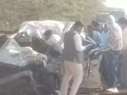 जयपुर–बीकानेर राष्ट्रीय राजमार्ग पर ट्रक–कार की टक्कर में छह महिलाओं की मौत