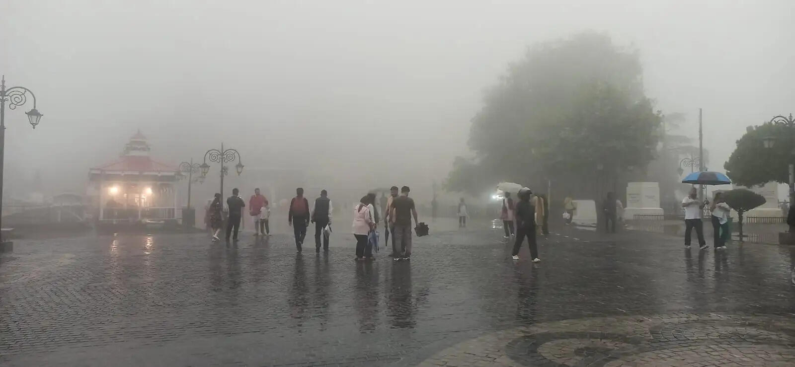 हिमाचल में फिर तेज हुआ मानसून, 76 सड़कें बंद, नाथपा बांध से छोड़ा पानी