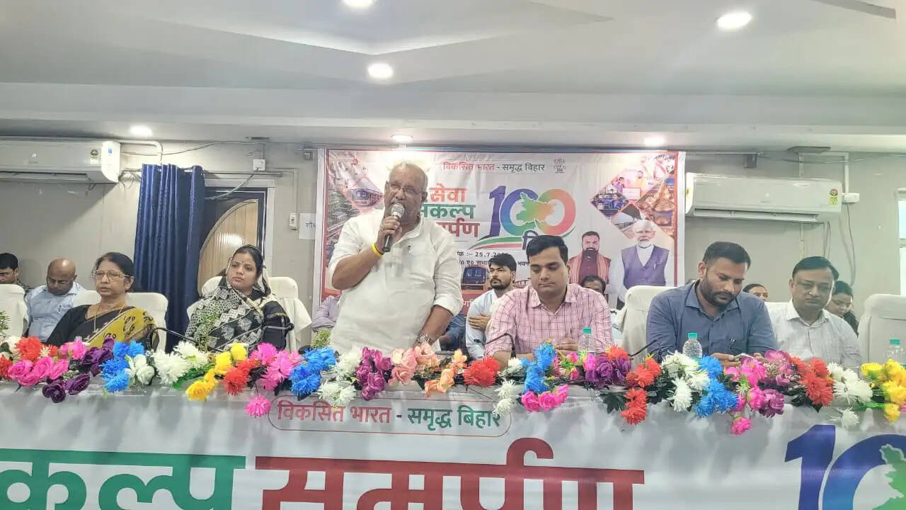 जनहितकारी योजनाओं से संवर रही समाज के अंतिम व्यक्ति की जिंदगी : तारकिशोर प्रसाद
