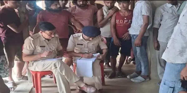 सुपौल में इंटर की छात्रा की संदिग्ध मौत, घर में मृत मिली 17 वर्षीय अंबिका