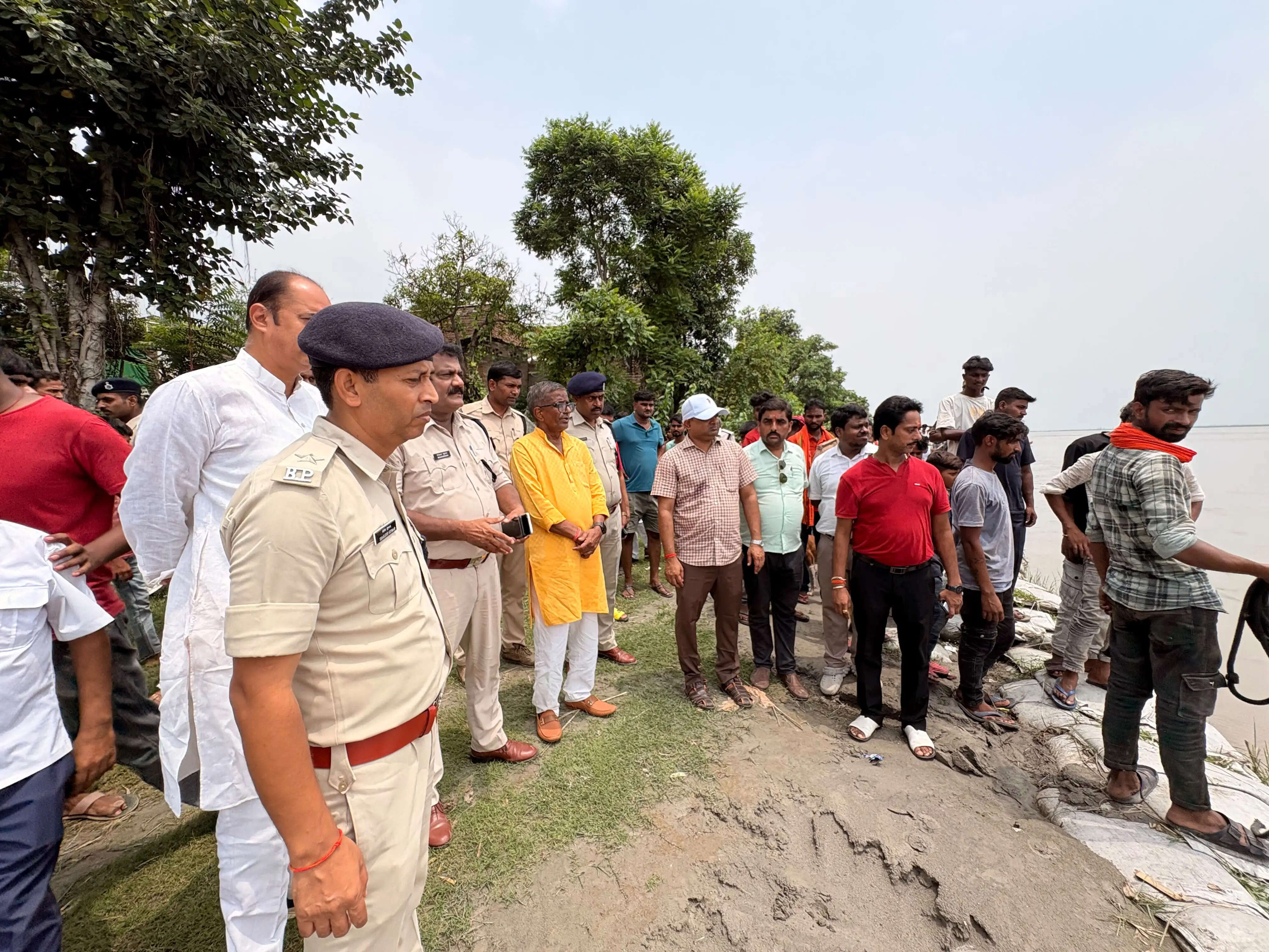 तीन दिन से लापता 11 वर्षीय गौतम का नहीं मिला सुराग, आक्रोशित लोगों ने एनएच -727 पर किया जाम