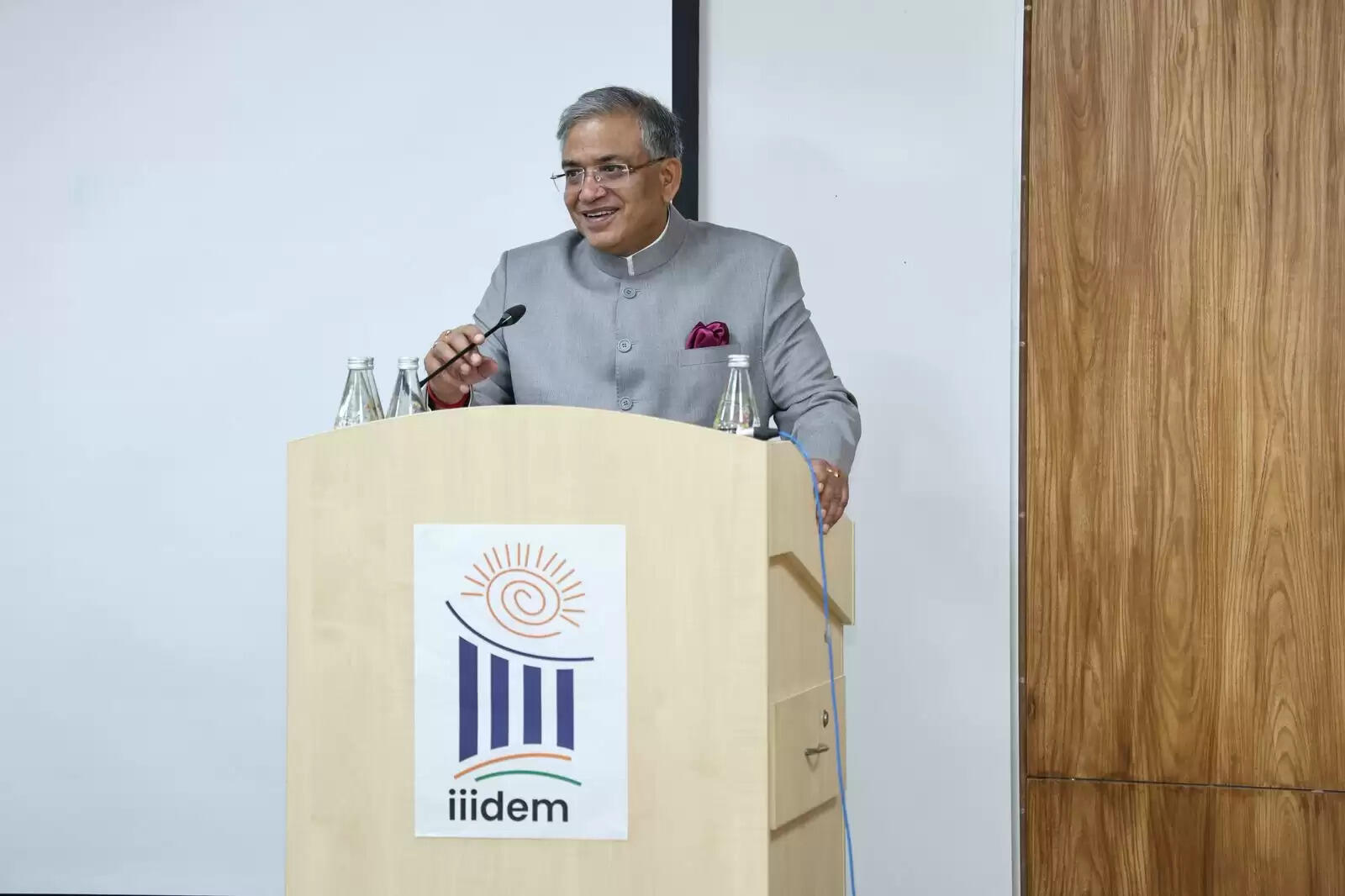 बिहार चुनाव से पहले चुनाव आयोग दे रहा कार्यकर्ताओं और पुलिस अधिकारियों को प्रशिक्षण