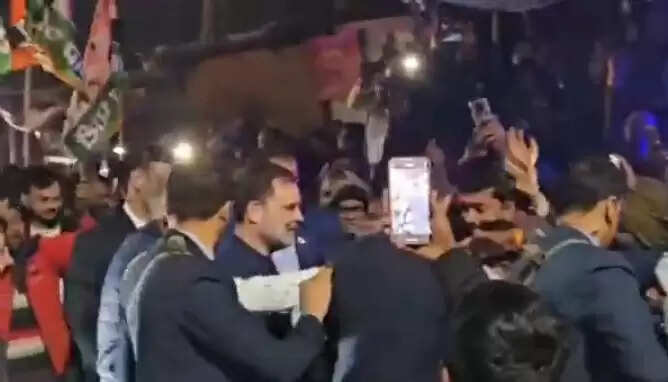 रायबरेली पहुंचे राहुल गांधी, कई कार्यक्रमों में होंगे शामिल