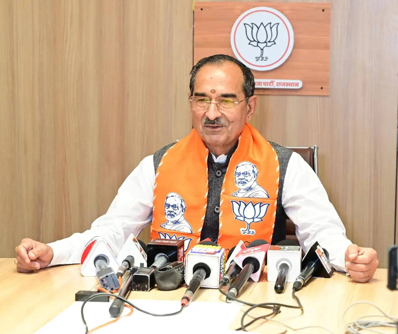 परिवारवाद से बाहर नहीं निकल पा रही कांग्रेस: मदन राठौड़