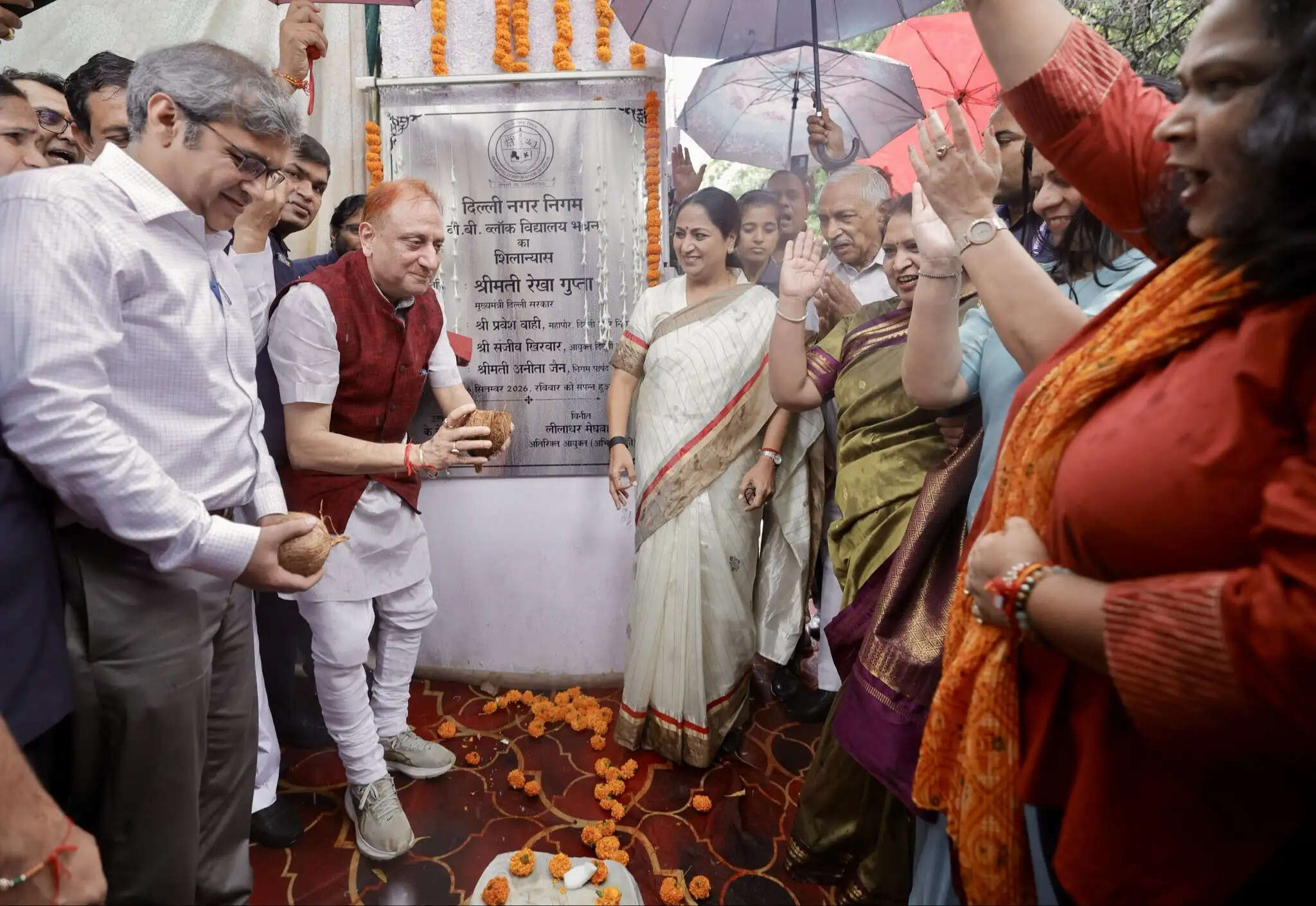 मुख्यमंत्री ने शालीमार बाग विधानसभा में कई परियोजनाओं का किया शुभारंभ