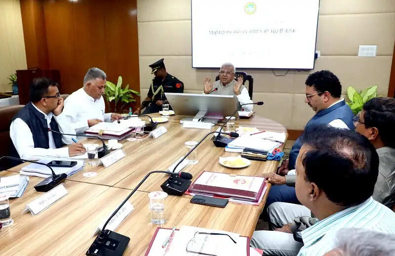 विकसित भारत के निर्माण में युवाओं को मिले अधिक से अधिक अवसर : राज्यपाल पटेल