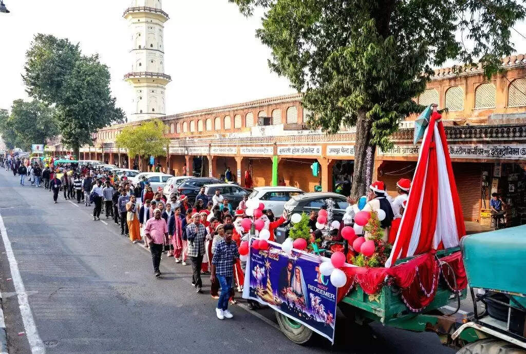 जयपुर में क्रिसमस की तैयारियां जोरों पर