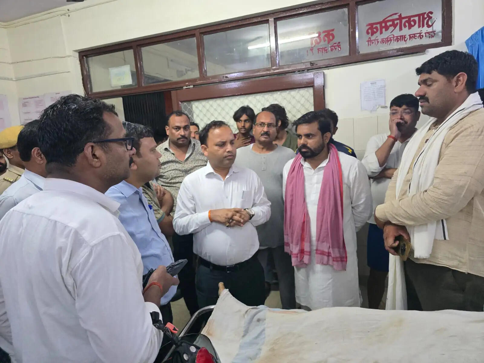 आकाशीय बिजली गिरने से दो युवकों की मौत