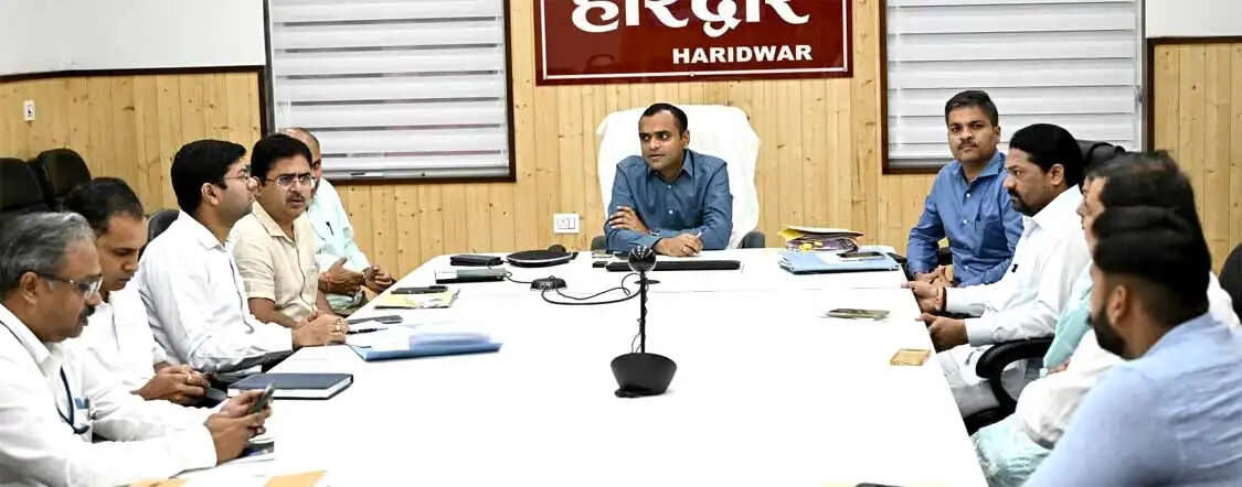 हरिद्वार को स्वच्छ बनाने की कवायद तेज, छह ग्राम पंचायतों के प्रधानों को दिए सख्त निर्देश