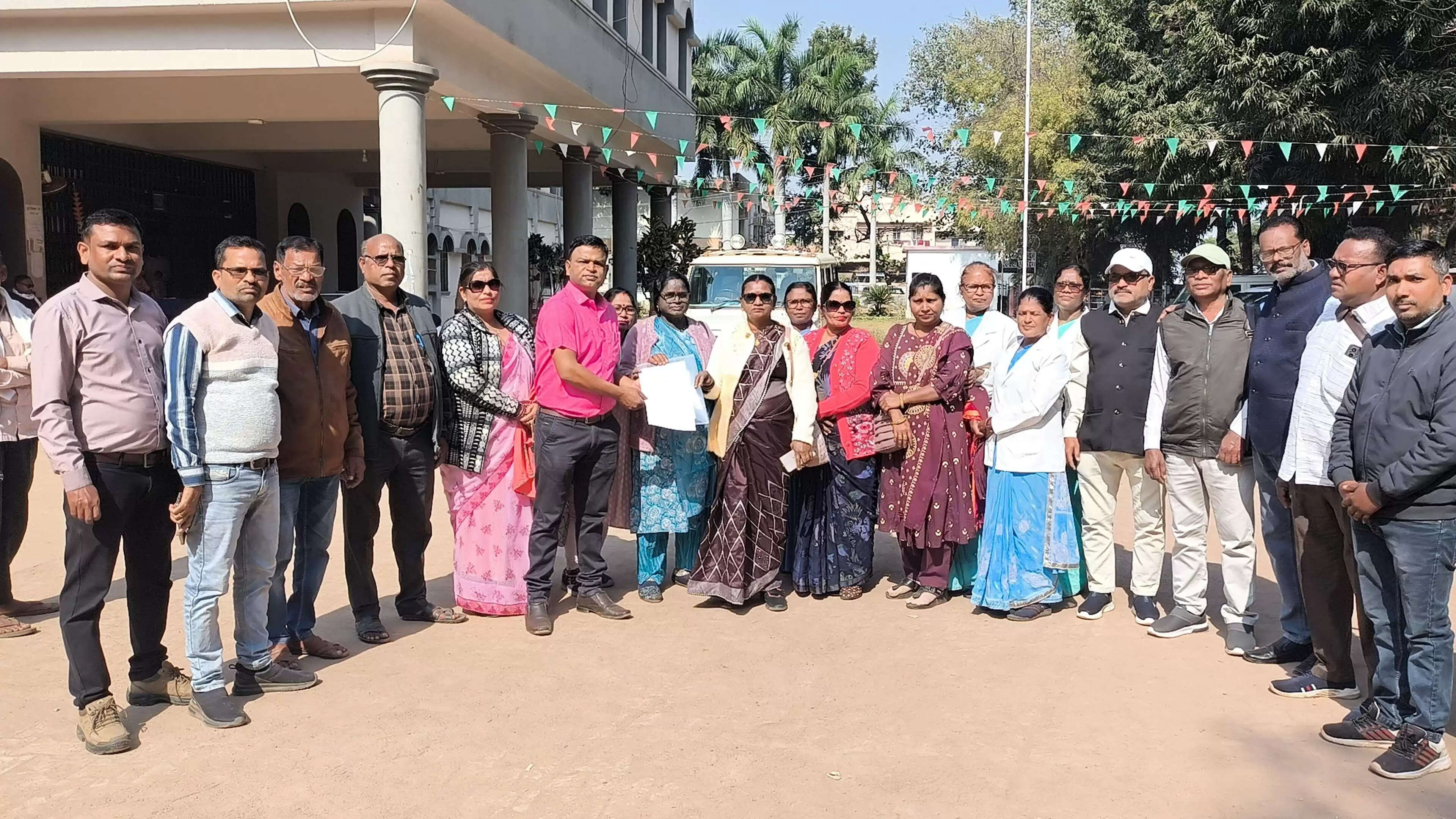 धमतरी के परामर्शदात्री समिति की बैठक में दिए गए निर्देशों की अवहेलना की शिकायत