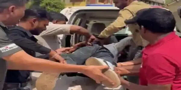 कटनी में एनएच-43 पर&nbsp;ट्रक ने बाइक को मारी टक्कर, दो युवकों की मौत, एक गंभीर