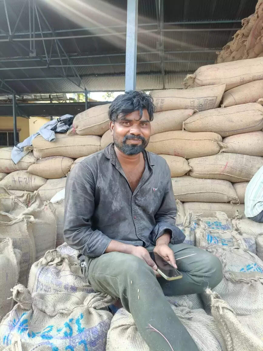 कोरिया: जिले में धान खरीद रफ्तार पर, किसानों के चेहरे खिले, समर्थन मूल्य से बढ़ा भरोसा