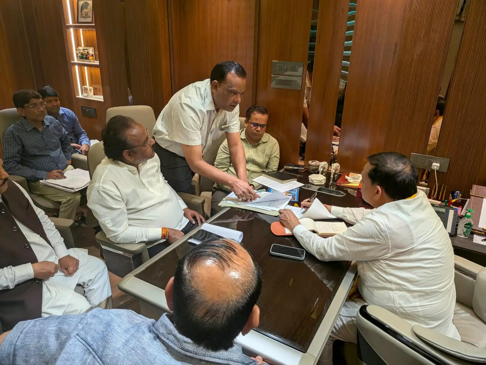 40 साल पुरानी सीवर समस्या का शीघ्र हाे समाधान : सांसद रमेश अवस्थी