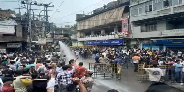 मस्जिद विवाद को लेकर हिंदू संगठनों ने मंडी शहर में किया धरना प्रदर्शन