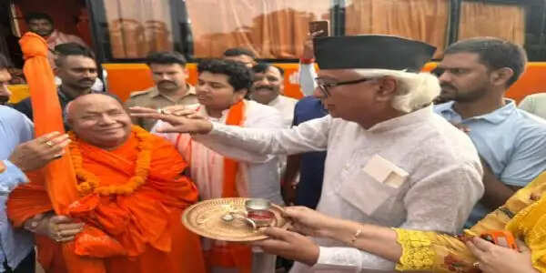पद्म विभूषण जगद्गुरु रामभद्राचार्य की 09 दिवसीय कथा का लखनऊ में हुआ भव्य शुभारंभ