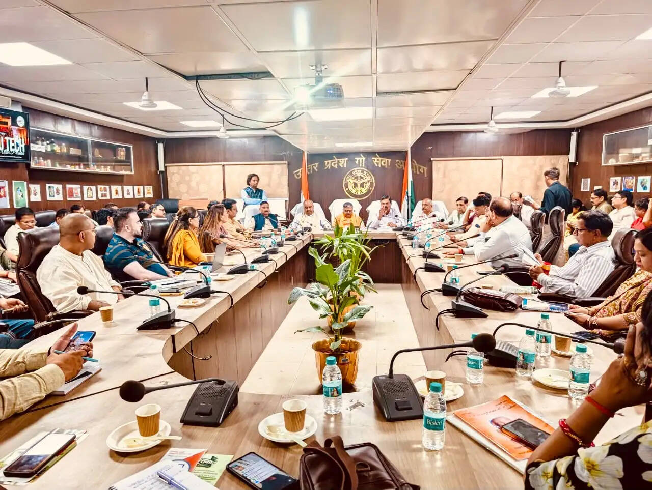 गौशालाओं की आत्मनिर्भरता का नया मंत्र, गोबर से ऊर्जा, गोमूत्र से मूल्यवर्धन और नवाचार से आय