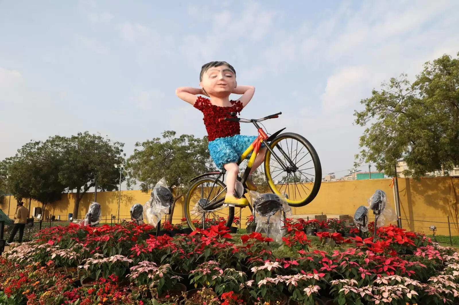 अहमदाबाद इंटरनेशनल फ्लावर शो–2026 का शुभारंभ