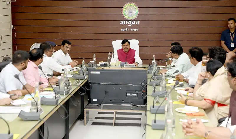 मप्रः मुख्यमंत्री डॉ. यादव ने की इंदौर के जल संकट की स्थिति समीक्षा, त्वरित कार्रवाई के दिए निर्देश