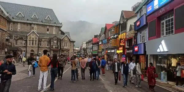 हिमाचल में भारी बारिश का अलर्ट, आंधी से कई जगह बिजली गुल, पहली अक्टूबर से खुलेगा मौसम
