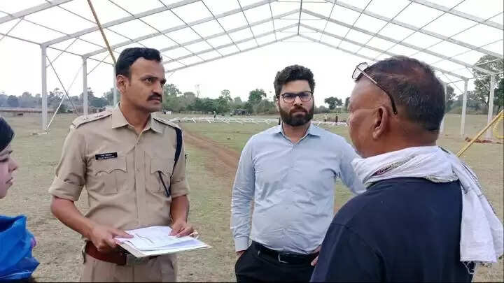 मंडलाः रामनगर में 4-5 मई को होगा आदि उत्सव, एसपी एवं सीईओ ने किया कार्यक्रम स्थल का निरीक्षण