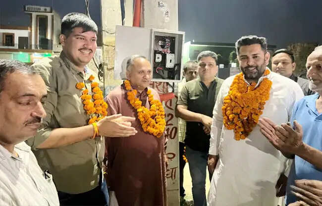 सोनीपत की वैध कॉलोनियों में स्ट्रीट लाइट लगाने की योजना शुरू