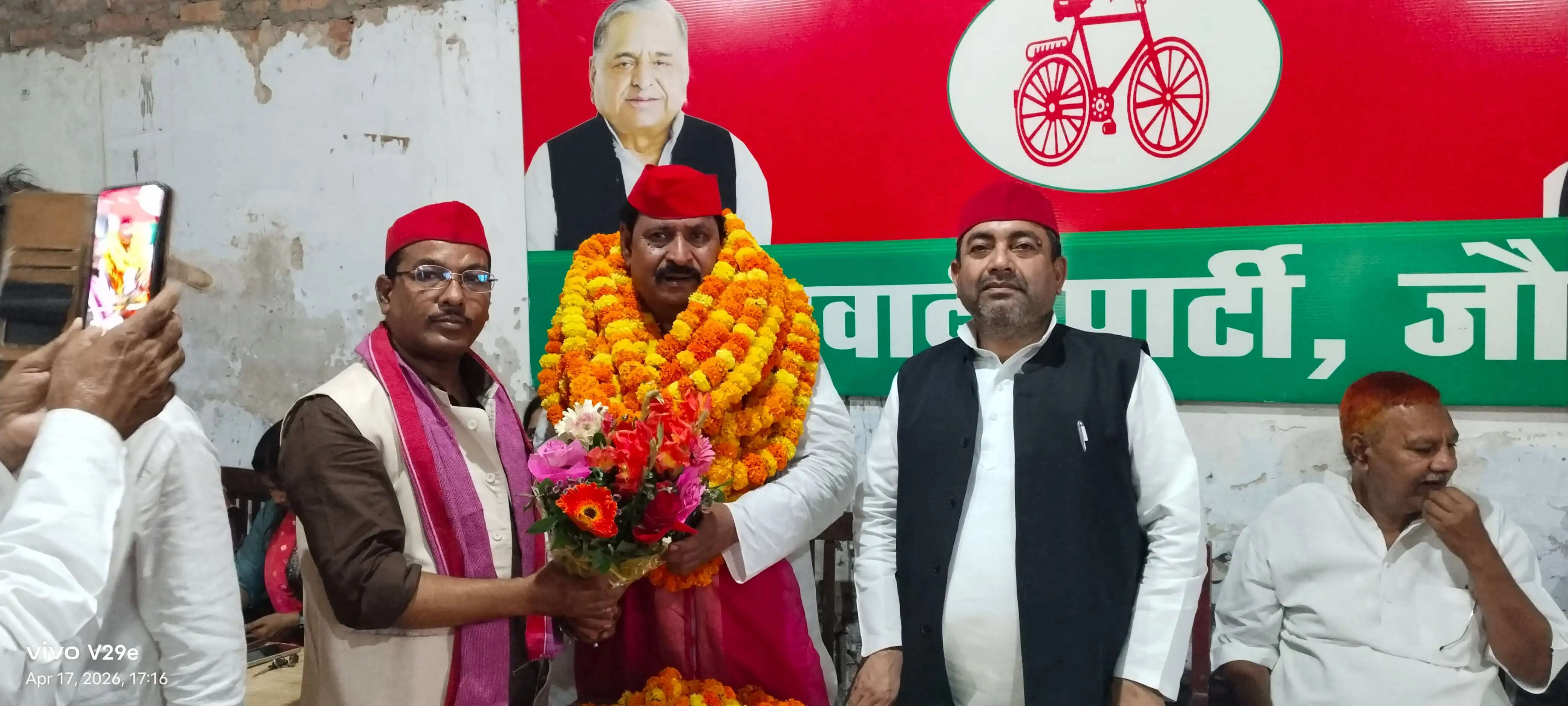 पूरी निष्ठा और गरिमा के साथ निभाएंगे पार्टी से मिली जिम्मेदारी : अनवारूल हक गुड्डू