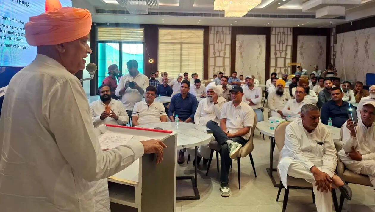 हांसी : किसान हितों को सर्वोपरि मानकर योजनाएं लागू कर रही सरकार : श्याम सिंह राणा