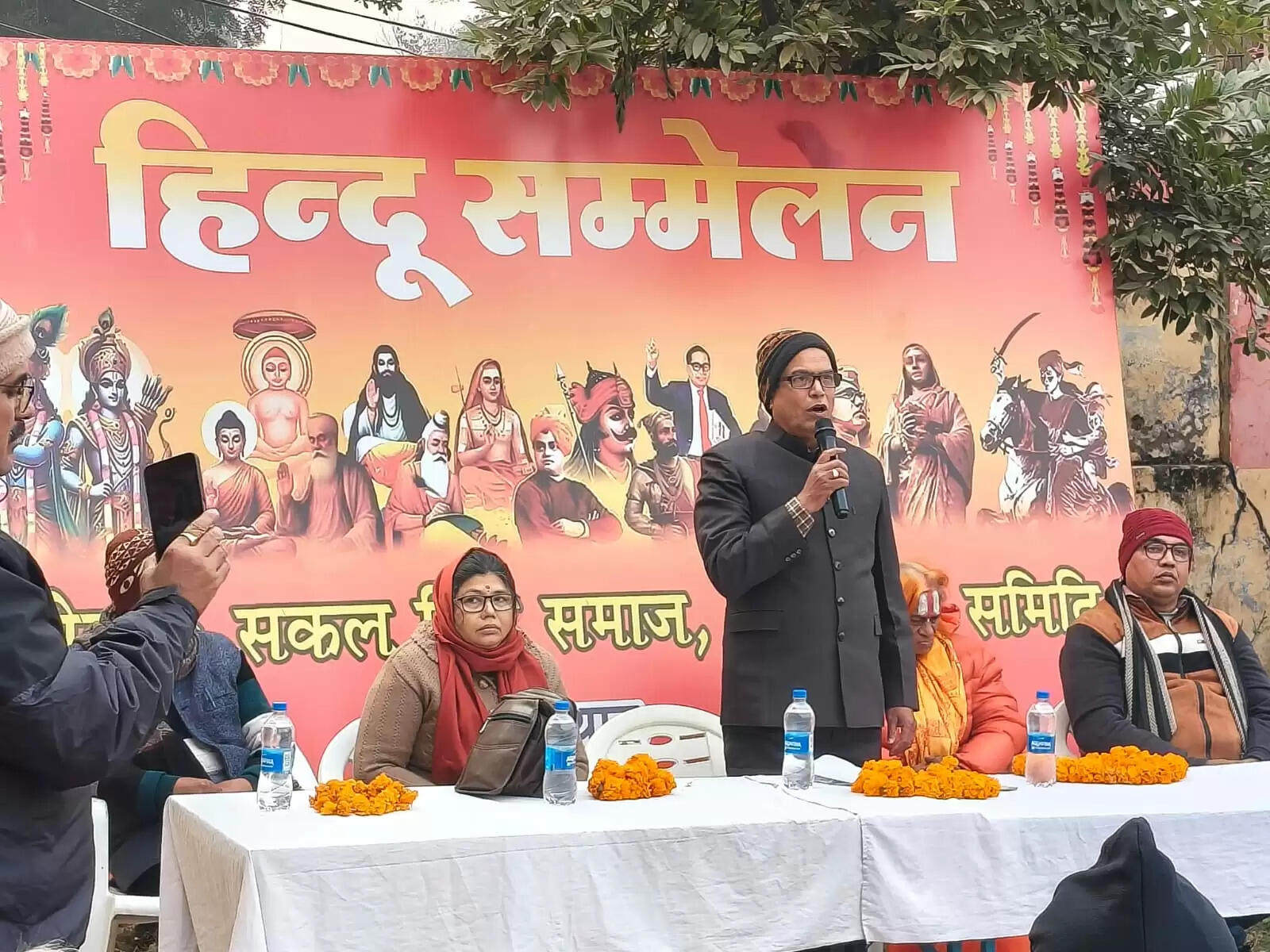 हिंदुओं को अल्पसंख्यक होने से बचाने को घर वापसी अभियान में तेजी लाएं : डॉ मुरारजी त्रिपाठी