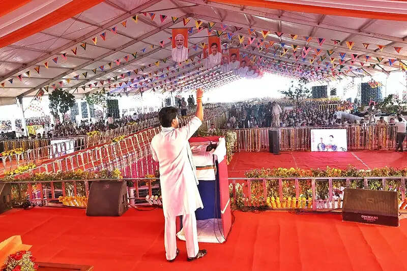 आजादी के अमृतकाल से आगे शताब्दी काल की ओर बढ़ रहा है भारत : ज्योतिरादित्य सिंधिया