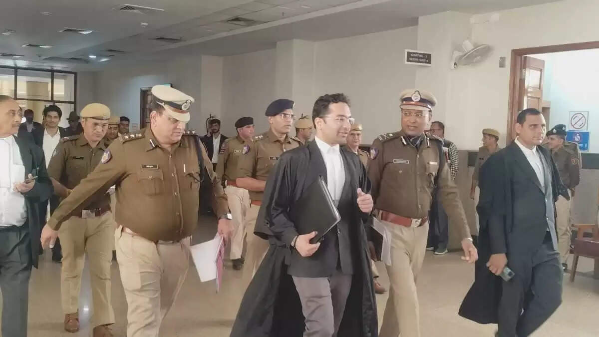 (अपडेट) अधिवक्ता से दुव्र्यवहार करने पर कुड़ी थानाधिकारी व रीडर निलंबित