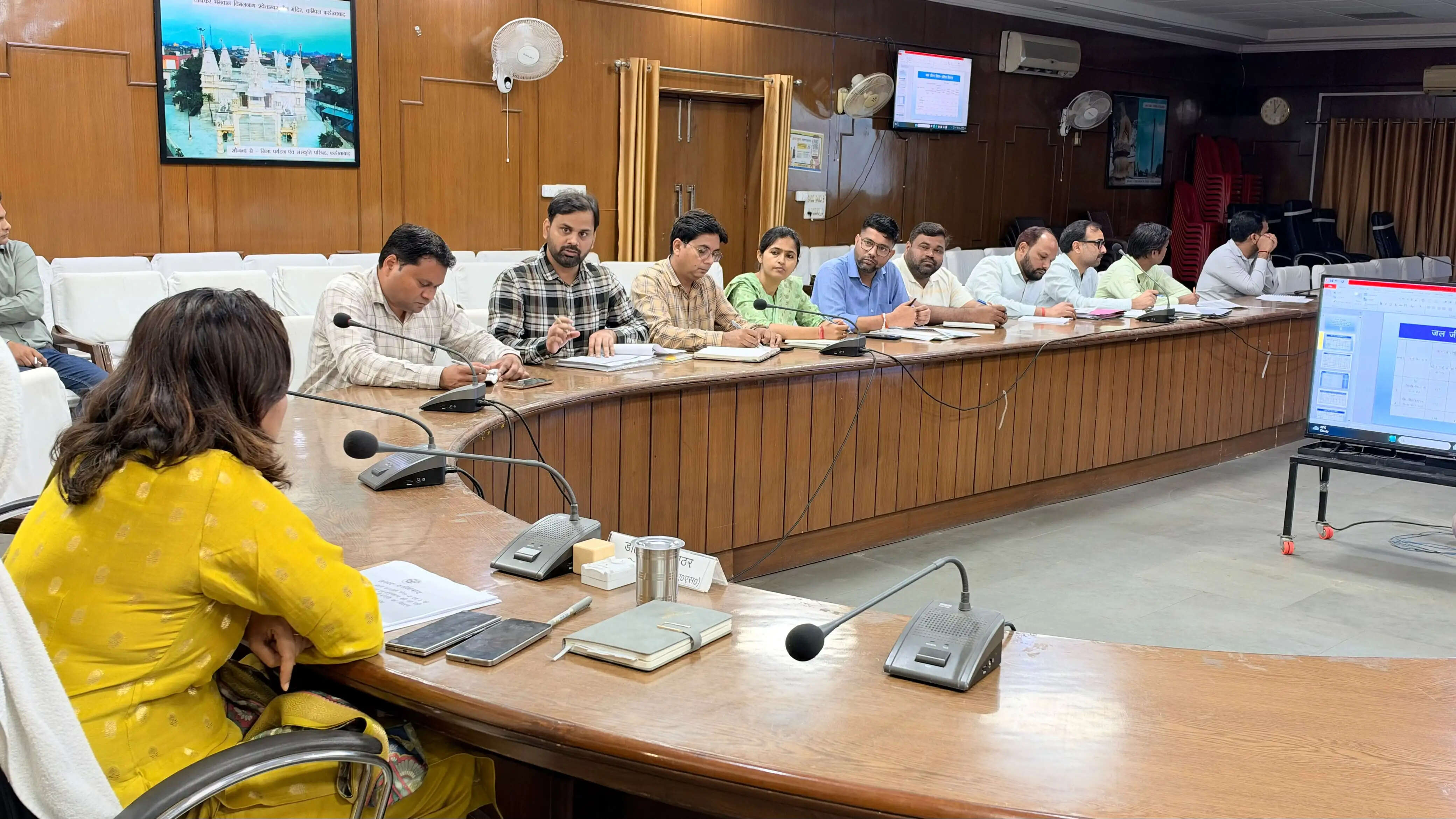 जल जीवन मिशन योजना की स्थली जांच कर रिपोर्ट दे अधिकारी