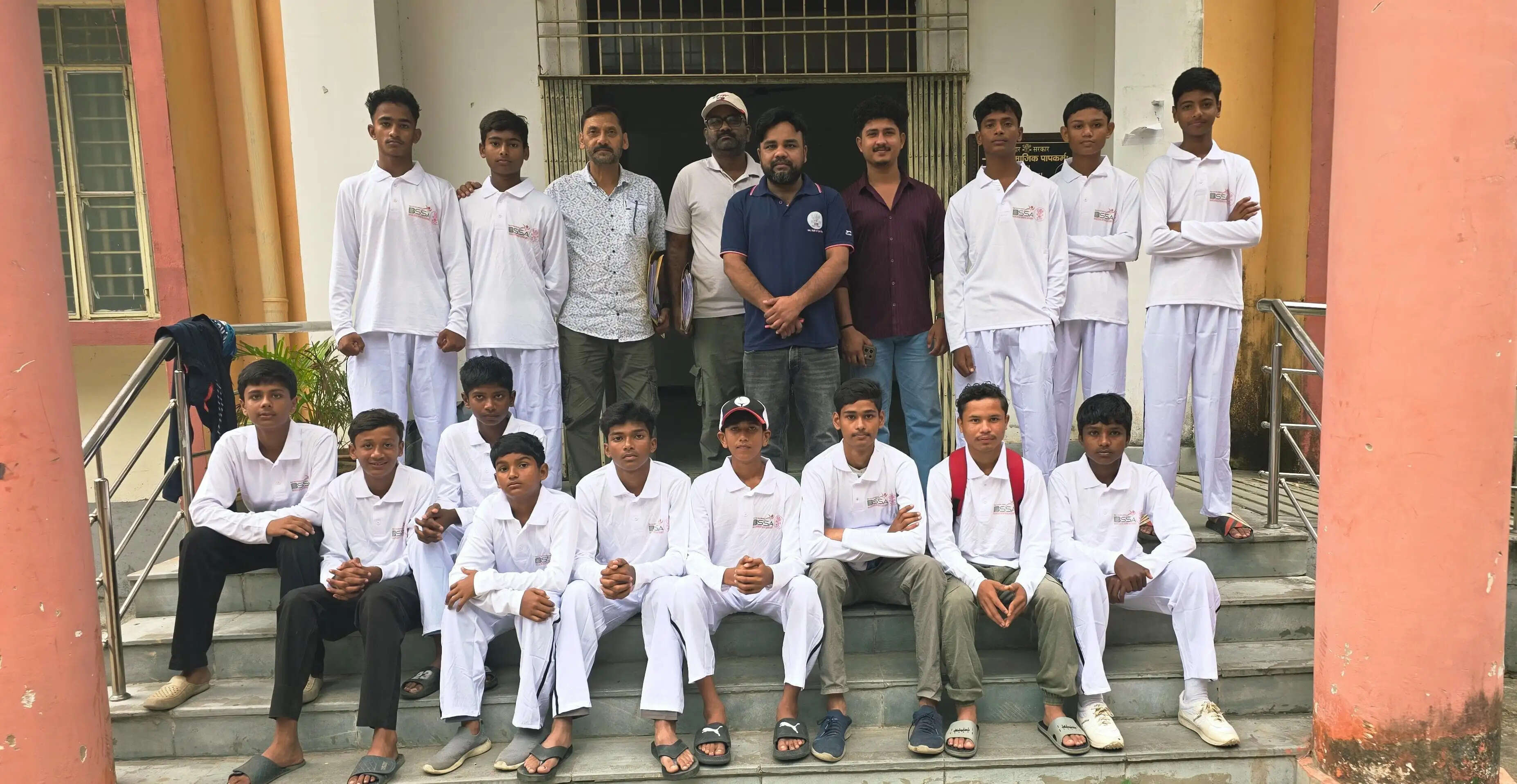 प्रमंडल स्तरीय विद्यालय खेल प्रतियोगिता में अररिया के खिलाड़ियों ने विभिन्न खेलों में जीते मेडल