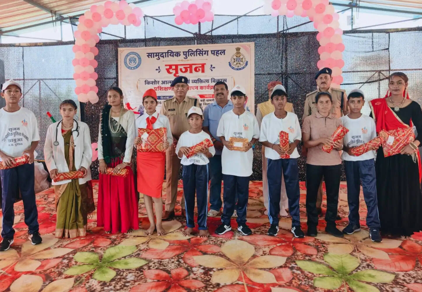 झाबुआ: स्वास्थ्य ही नहीं बल्कि आर्थिक स्थिति और सामाजिक प्रतिष्ठा को भी नुक़सान पहुँचाता है नशा- एसपी