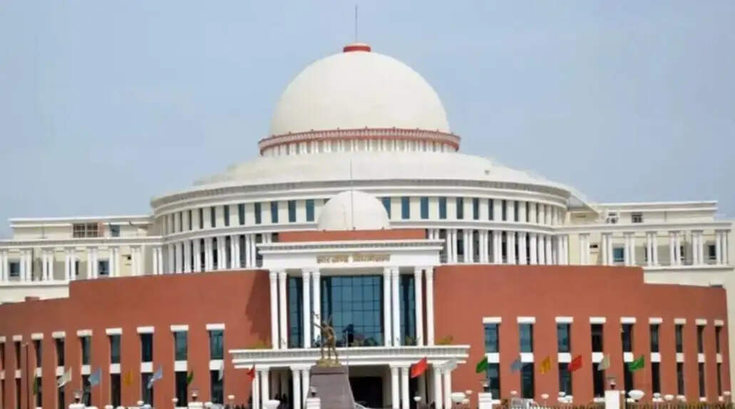 झारखंड विधानसभा में वित्त मंत्री ने 1,58,560 करोड़ रुपये का बजट किया पेश