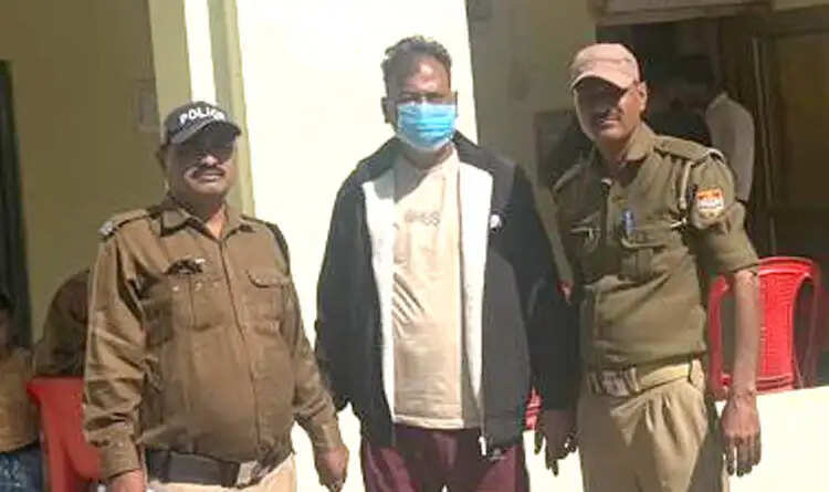 अवैध वसूली और जान से मारने की धमकी देने का आरोपित हिस्ट्रीशीटर गिरफ्तार